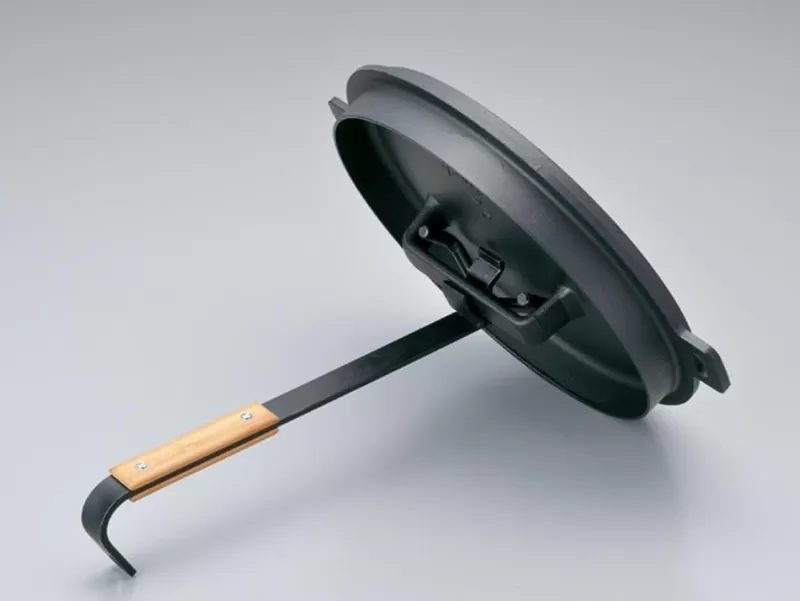 Snow Peak Dutch Oven Lifter Pro.^ Cast Iron