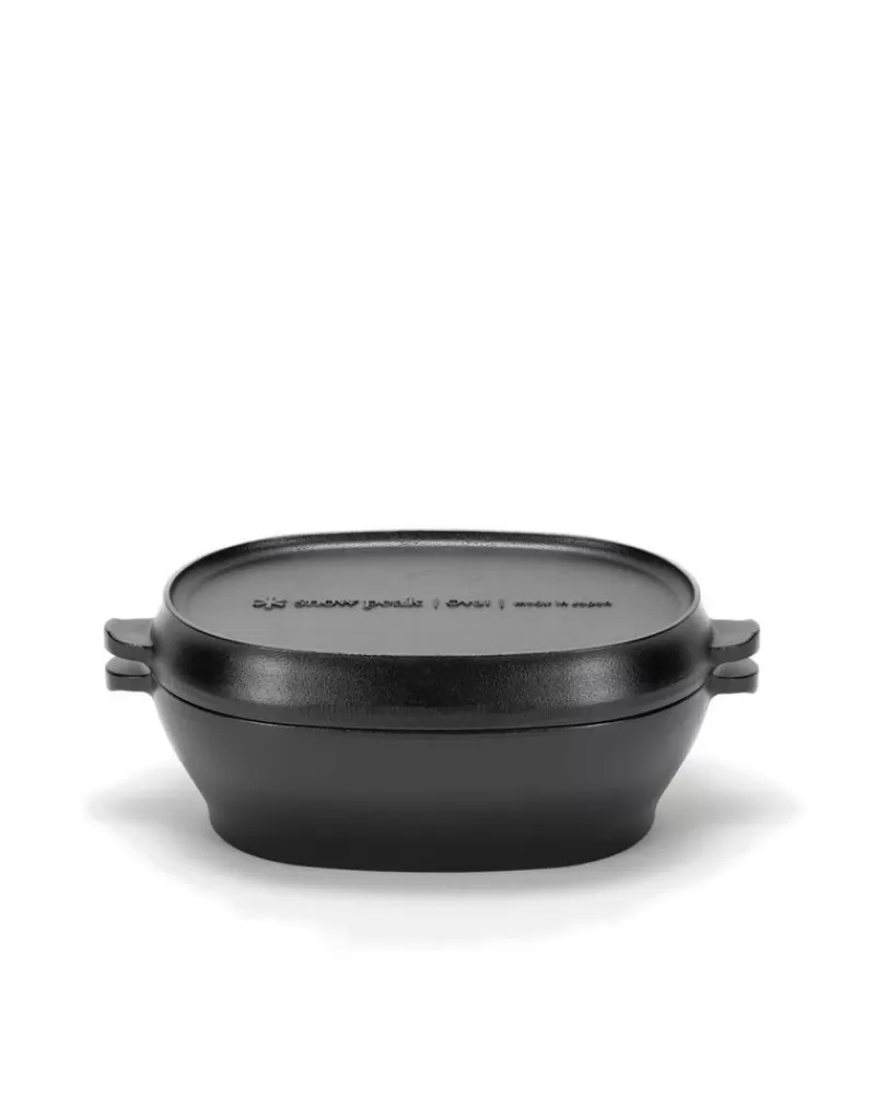 Snow Peak Micro Oval^ Cast Iron